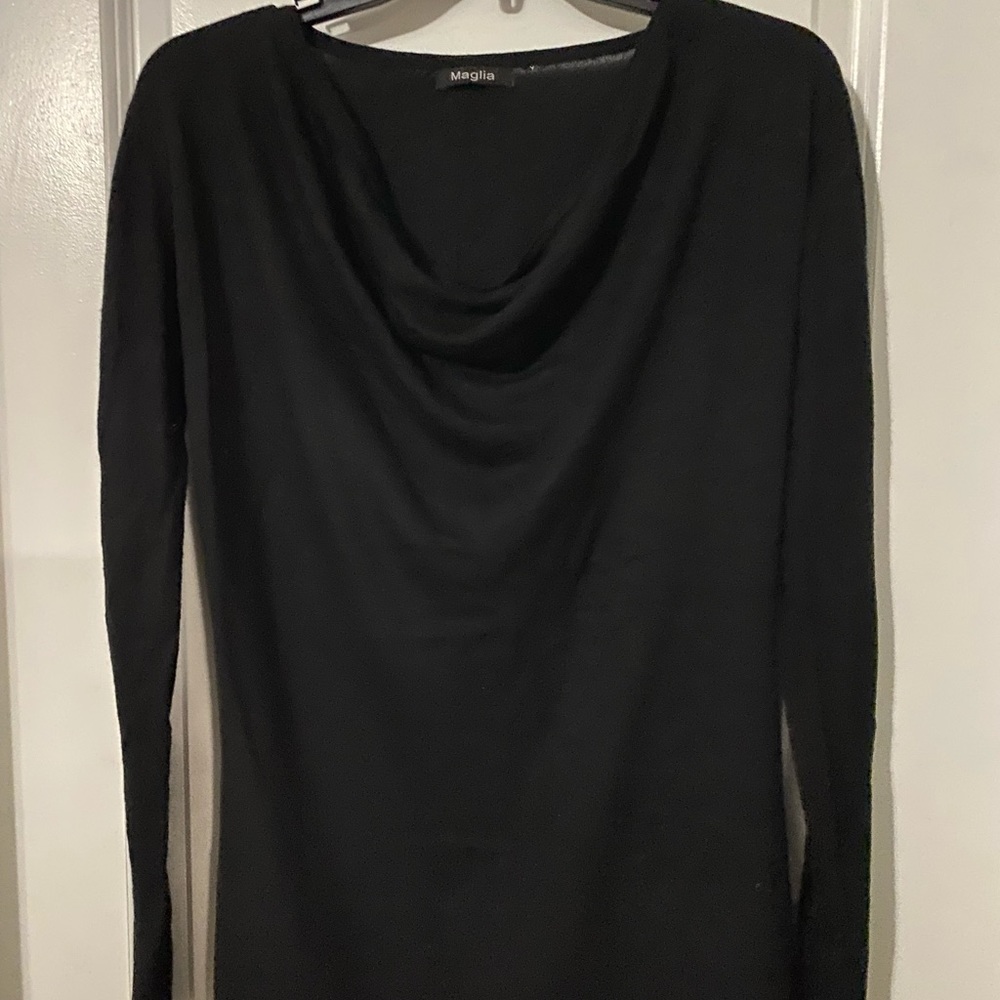 Maglia black long sleeve sweater, Sz L/XL